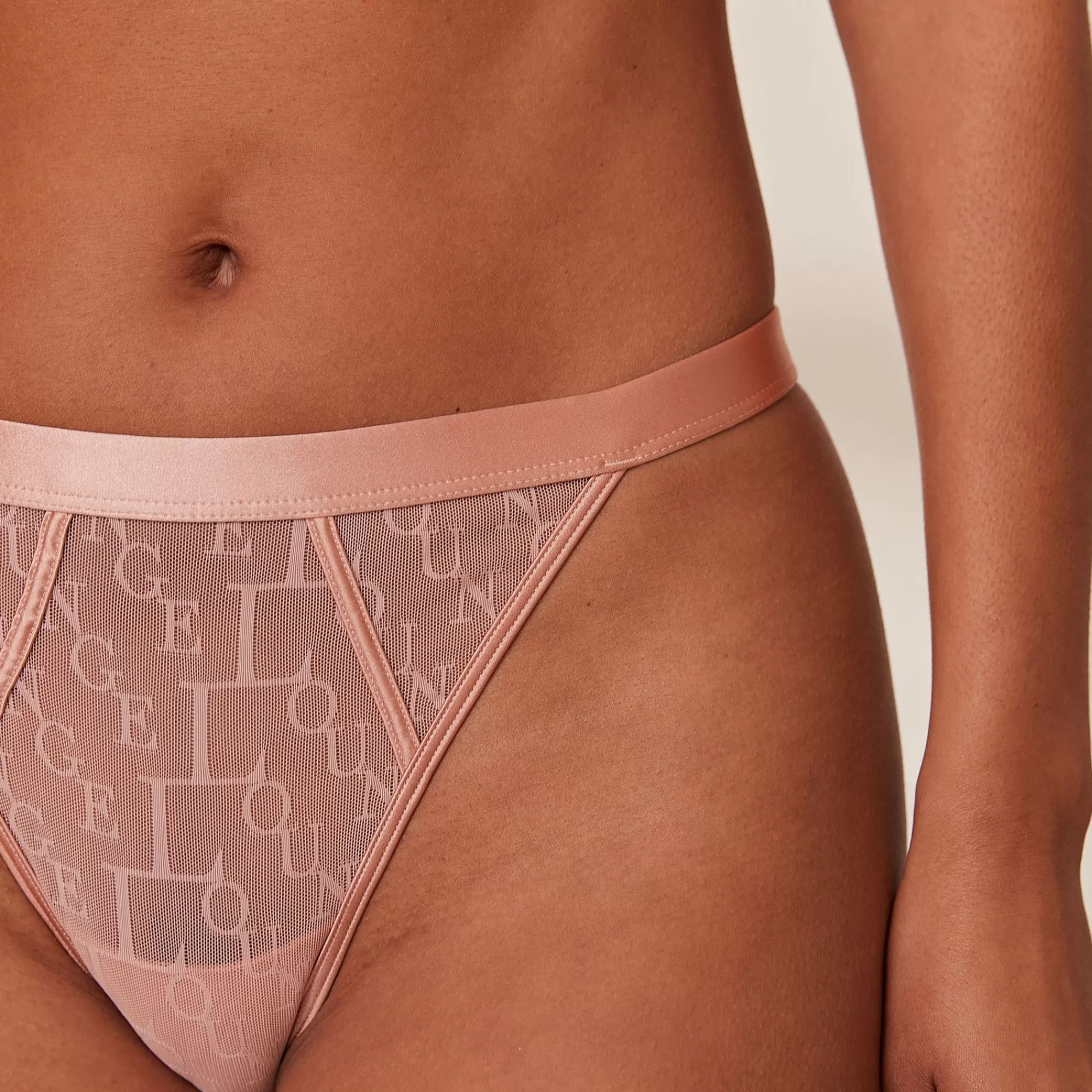 Vrouw Lounge Underwear Chic String